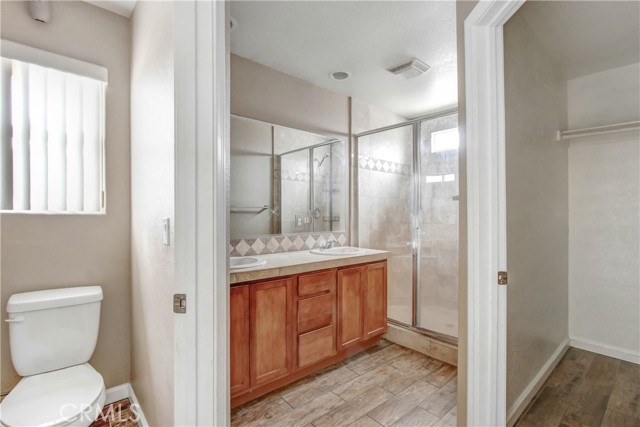 Image 11 of 20 For 15514 Avenida Manzana