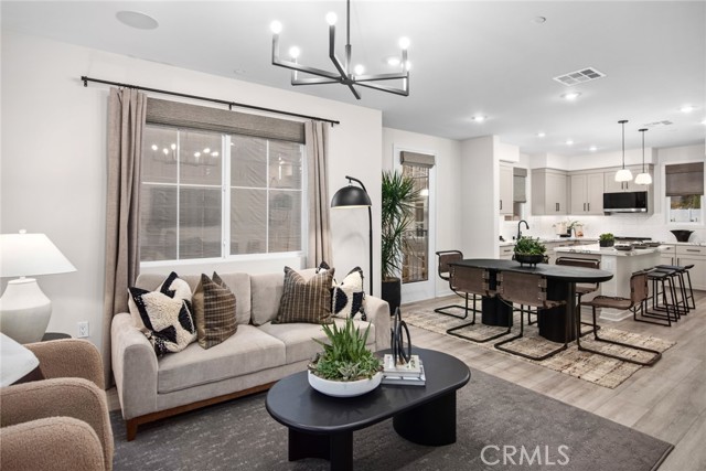 Detail Gallery Image 16 of 18 For 733 E. Route 66, Glendora,  CA 91740 - 2 Beds | 2/1 Baths