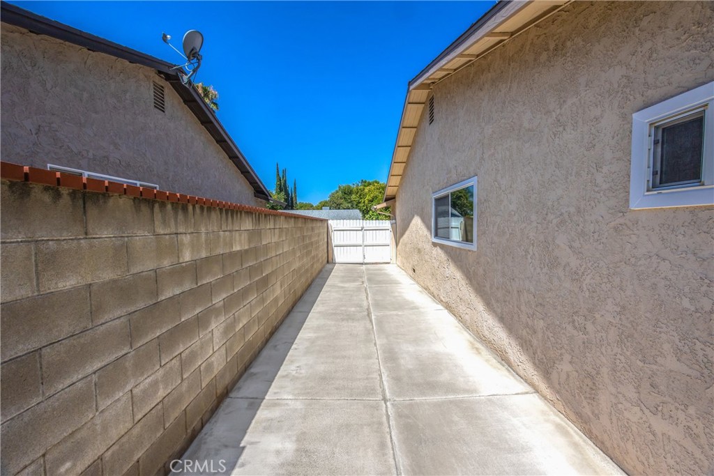 MLS #IG25165933 image #32