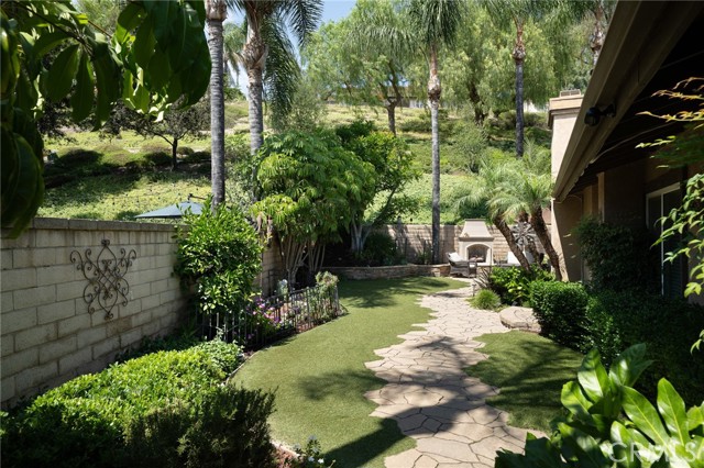 Detail Gallery Image 4 of 22 For 28855 Woodspring Cir, Lake Forest,  CA 92679 - 3 Beds | 2 Baths