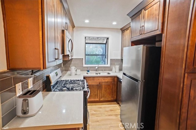 Detail Gallery Image 8 of 30 For 18126 Sundowner Way #1146,  Canyon Country,  CA 91387 - 2 Beds | 2 Baths