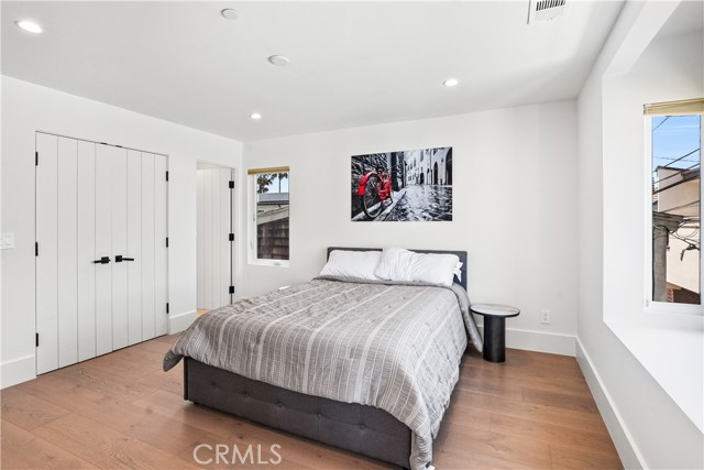 Detail Gallery Image 28 of 36 For 211 Topaz Ave, Newport Beach,  CA 92662 - 3 Beds | 3/1 Baths