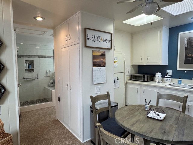 1664 Thunderbird Drive, Seal Beach CA: https://media.crmls.org/medias/61b457fe-28e3-4fd0-b75a-88f7198fe44d.jpg