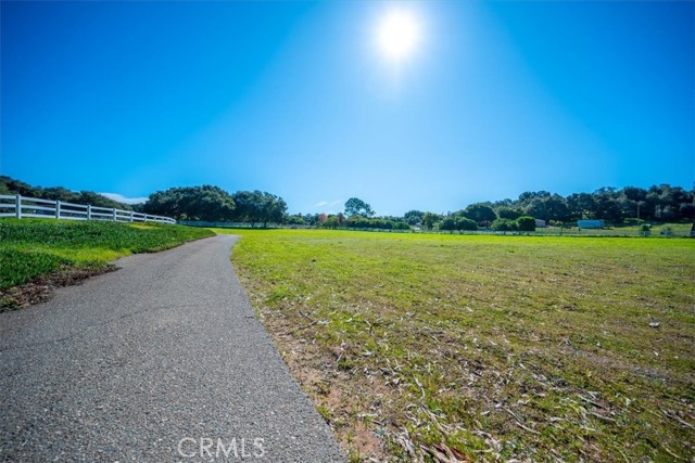 425 W El Campo Road, Arroyo Grande CA: https://media.crmls.org/medias/61b4a5f7-39e6-4c19-9a9a-069ce9191973.jpg