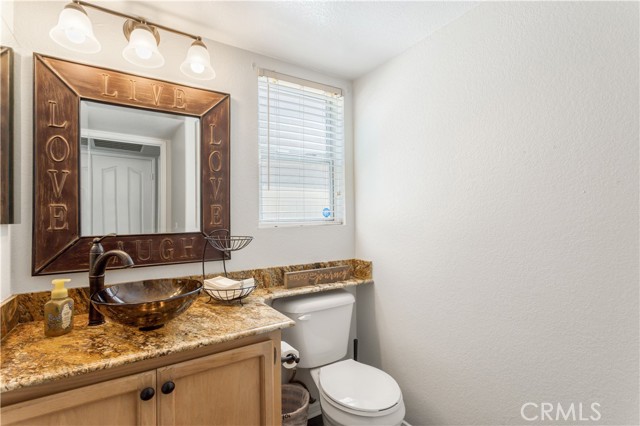 Detail Gallery Image 11 of 29 For 40108 Villa Venecia, Temecula,  CA 92591 - 4 Beds | 2/1 Baths