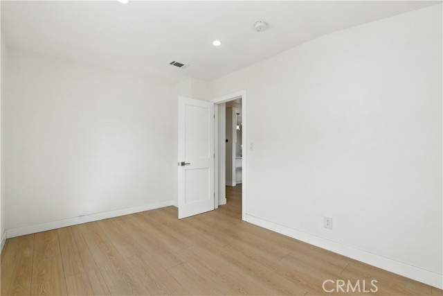 Detail Gallery Image 20 of 31 For 10414 El Dorado Ave, Pacoima,  CA 91331 - 3 Beds | 1 Baths