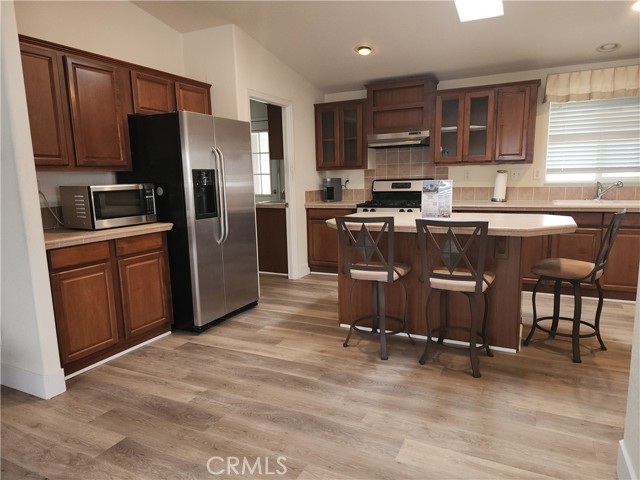 Detail Gallery Image 7 of 10 For 310 Magpie, Fountain Valley,  CA 92708 - 3 Beds | 2 Baths