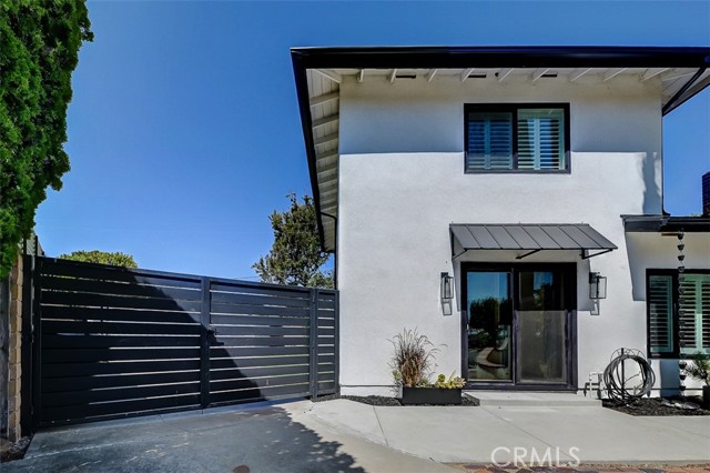 Detail Gallery Image 3 of 53 For 380 Mira Loma Pl, Costa Mesa,  CA 92627 - 4 Beds | 3 Baths