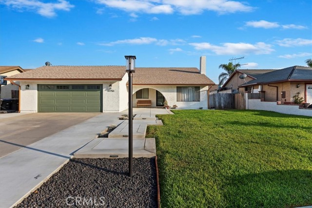 10750 Hollenbeck Drive, Riverside CA: https://media.crmls.org/medias/61b77ee7-d6f7-4bf5-966a-158821204d14.jpg