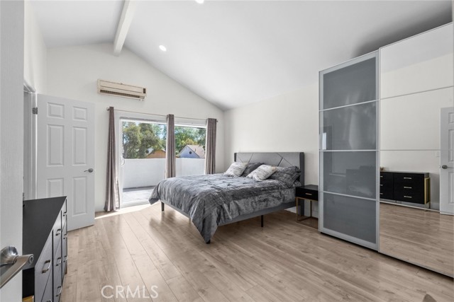22835 Styles Street, Woodland Hills CA: https://media.crmls.org/medias/61b838d1-5642-4ac6-96fd-f97177aeeb5b.jpg