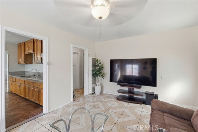 Detail Gallery Image 8 of 48 For 14329 Seaforth, Norwalk,  CA 90650 - 4 Beds | 2 Baths