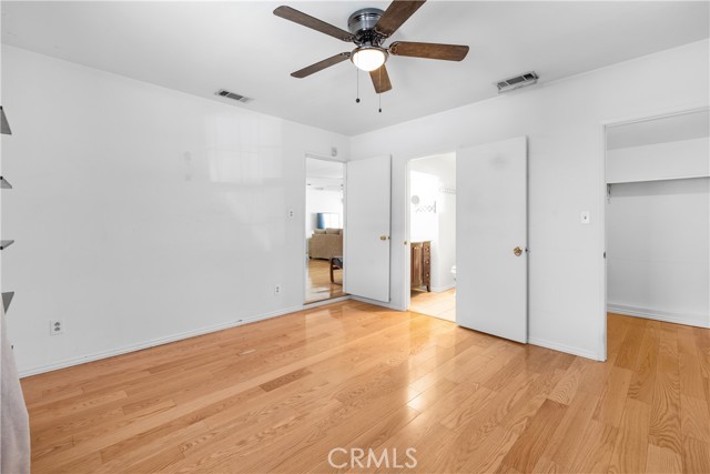 Detail Gallery Image 21 of 39 For 17419 Leadwell, Lake Balboa,  CA 91406 - 4 Beds | 2 Baths