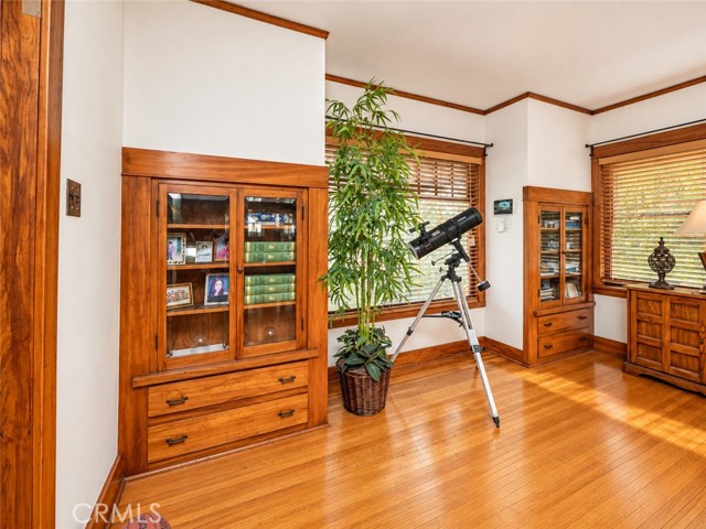 817 East Pasadena photo 5