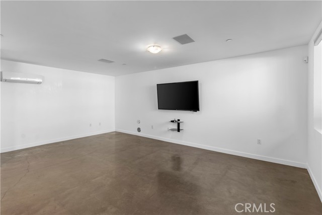 Detail Gallery Image 8 of 58 For 6566 W 85th Pl, Westchester,  CA 90045 - 3 Beds | 3 Baths