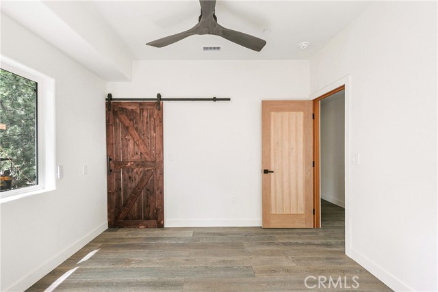 1670 Grass Valley Road, Lake Arrowhead CA: https://media.crmls.org/medias/61ba329a-2a2e-4b52-ad46-c6751f5a1edd.jpg
