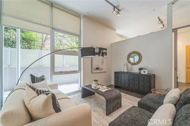 4080 Glencoe, Marina del Rey CA: https://media.crmls.org/medias/61bad311-c4d5-4b13-8b71-8a323df05290.jpg