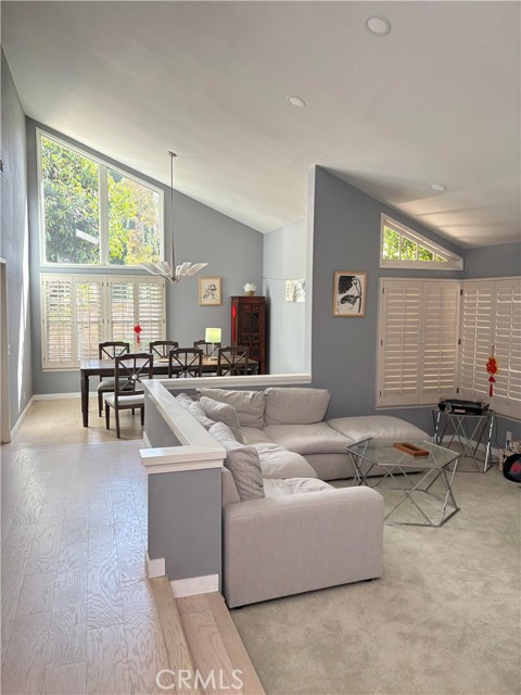 Detail Gallery Image 5 of 7 For 17 Urbino, Irvine,  CA 92620 - 3 Beds | 2/1 Baths
