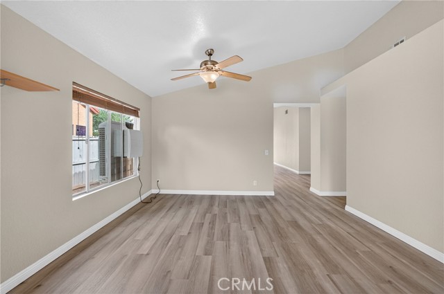 Detail Gallery Image 6 of 48 For 33130 Trabuco Dr, Lake Elsinore,  CA 92530 - 3 Beds | 2 Baths