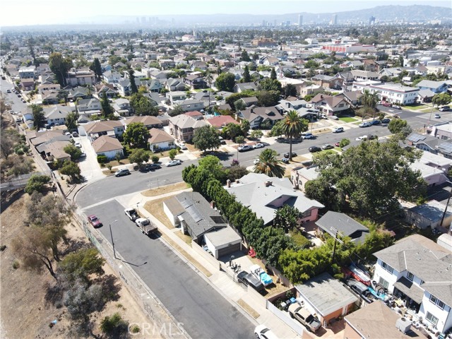 Detail Gallery Image 29 of 29 For 2204 4th Ave, Los Angeles,  CA 90018 - 3 Beds | 2 Baths