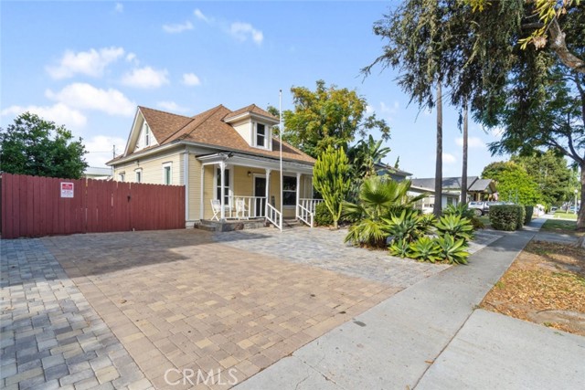 10931 Chestnut Street, Los Alamitos, California 90720, 4 Bedrooms Bedrooms, ,1 BathroomBathrooms,Single Family Residence,For Sale,Chestnut Street,PW23133790