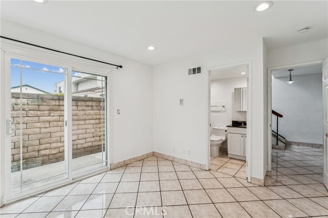 Detail Gallery Image 19 of 50 For 11390 Lampson #8,  Garden Grove,  CA 92840 - 2 Beds | 2 Baths