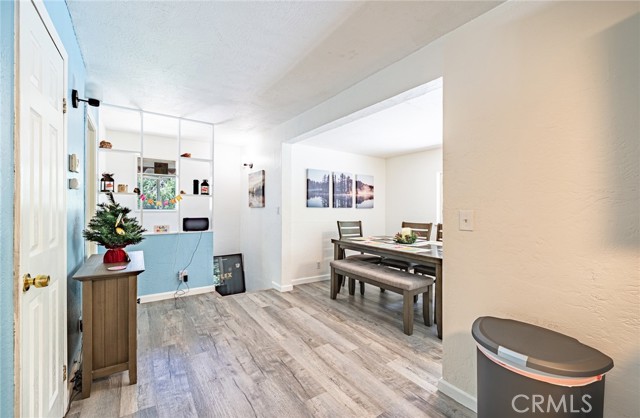 23120 Sycamore Lane, Crestline CA: https://media.crmls.org/medias/61be0b11-71c6-46ed-bc31-d355baac499c.jpg