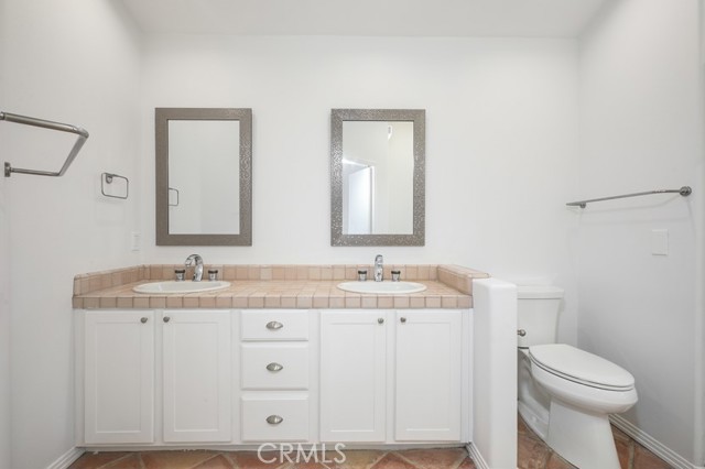 Detail Gallery Image 24 of 40 For 1702 N Meadows Ave, Manhattan Beach,  CA 90266 - 3 Beds | 2/1 Baths