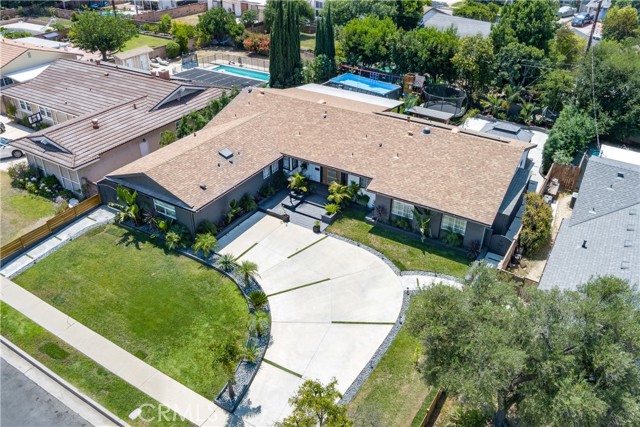 23664 Community Street, West Hills CA: https://media.crmls.org/medias/61bee1b4-44cb-40cd-a5d0-d311aeff7263.jpg