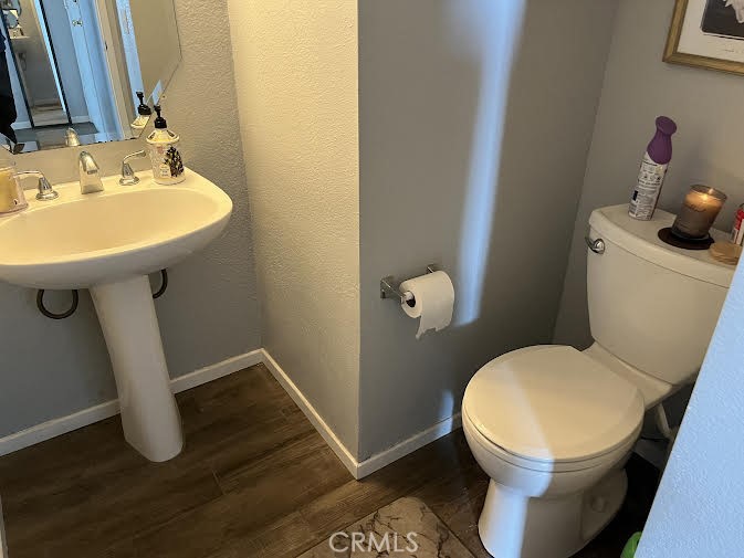 https://media.crmls.org/medias/61c09e9f-baeb-4f29-a6ca-2dfba0dc8e6b.jpg?preset=X-Large