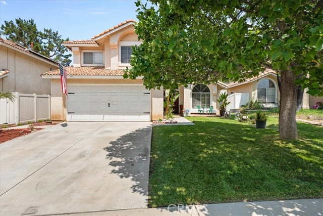 Detail Gallery Image 2 of 46 For 10197 via Apolina, Moreno Valley,  CA 92557 - 4 Beds | 2/1 Baths