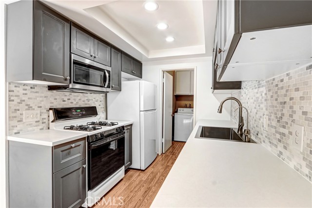 Detail Gallery Image 8 of 22 For 6437 Horse Shoe, Yorba Linda,  CA 92886 - 2 Beds | 1/1 Baths