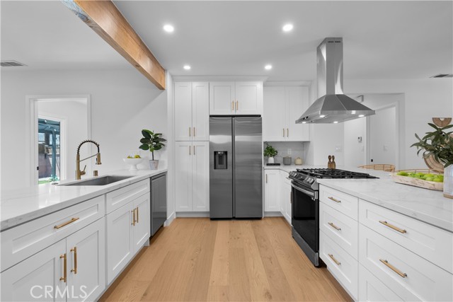 2720 Spreckels Lane, Redondo Beach, California 90278, 3 Bedrooms Bedrooms, ,2 BathroomsBathrooms,Residential,Sold,Spreckels,SB23143094