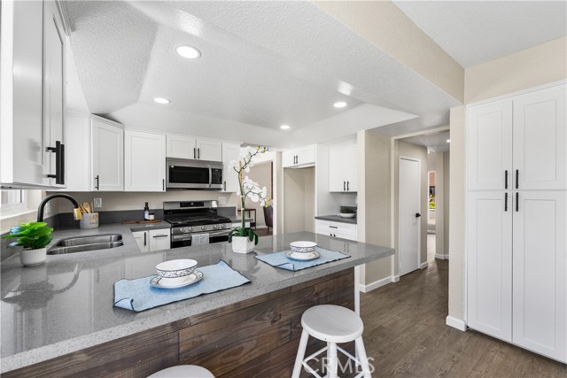 Detail Gallery Image 17 of 62 For 37634 Duffel St, Palmdale,  CA 93552 - 4 Beds | 3 Baths