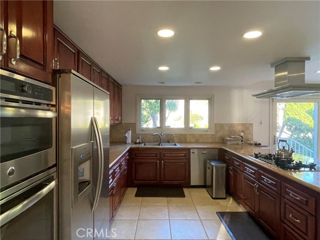 29404 Seaspray, Rancho Palos Verdes, California 90275, 4 Bedrooms Bedrooms, ,3 BathroomsBathrooms,Residential,For Sale,29404 Seaspray,CRSB24209031