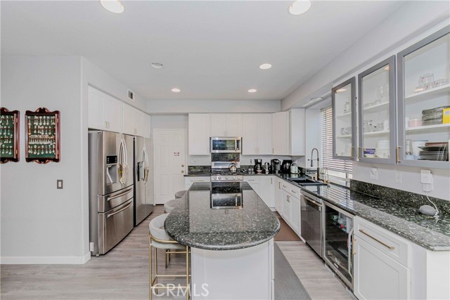 2061 S Sawgrass Court, La Habra CA: https://media.crmls.org/medias/61c22b98-2cae-4b06-bfb5-c12300143741.jpg