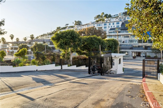 Detail Gallery Image 21 of 23 For 17350 W Sunset, Pacific Palisades,  CA 90272 - 1 Beds | 1 Baths