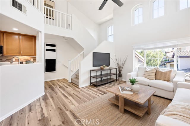 Detail Gallery Image 4 of 42 For 29049 Portland Ct, Temecula,  CA 92591 - 2 Beds | 2/1 Baths