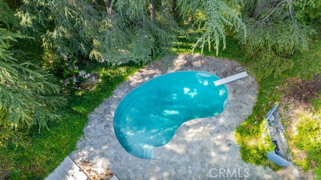Detail Gallery Image 25 of 27 For 4736 Zelzah, Encino,  CA 91316 - 4 Beds | 3/1 Baths