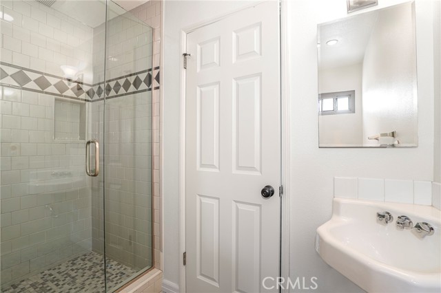 30452 Passageway Place, Agoura Hills CA: https://media.crmls.org/medias/61c36153-2bec-49d8-acd1-d0f91074d9be.jpg