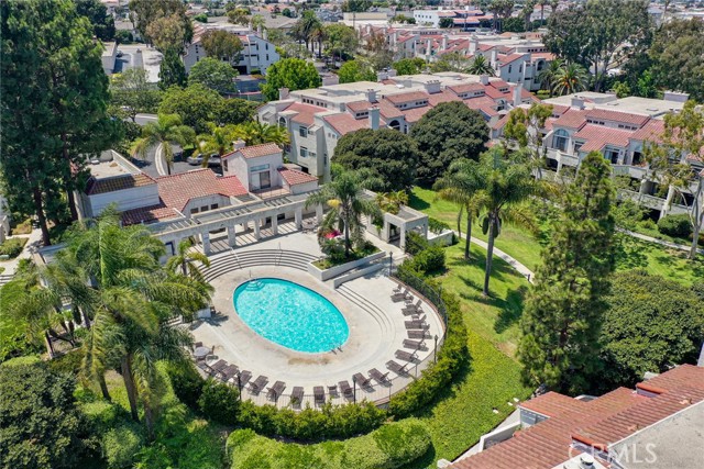5031 Dorado Dr, Huntington Beach CA: https://media.crmls.org/medias/61c4b73e-cf37-4460-87c5-3226a2ef88fb.jpg