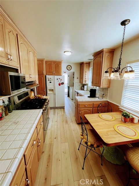 13322 Valleyheart N Drive, Sherman Oaks CA: https://media.crmls.org/medias/61c5038a-1c44-42c3-b0eb-a54ed272a84b.jpg