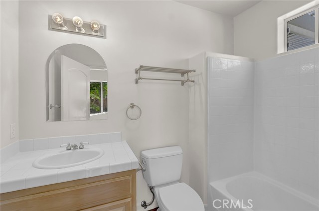 6041 Calle Mirador, Yorba Linda CA: https://media.crmls.org/medias/61c61849-e64d-48b4-9c5a-474f7a4adbad.jpg