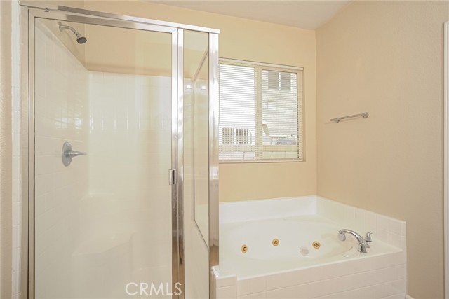 Detail Gallery Image 9 of 16 For 2736 Garnet Ln, Lancaster,  CA 93535 - 5 Beds | 2 Baths