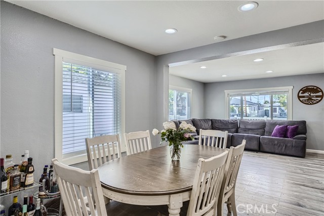 Detail Gallery Image 10 of 38 For 3818 Charlemagne Ave, Long Beach,  CA 90808 - 4 Beds | 2 Baths