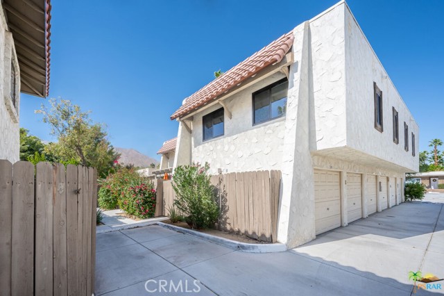 373 W Mariscal, Palm Springs, CA 92262