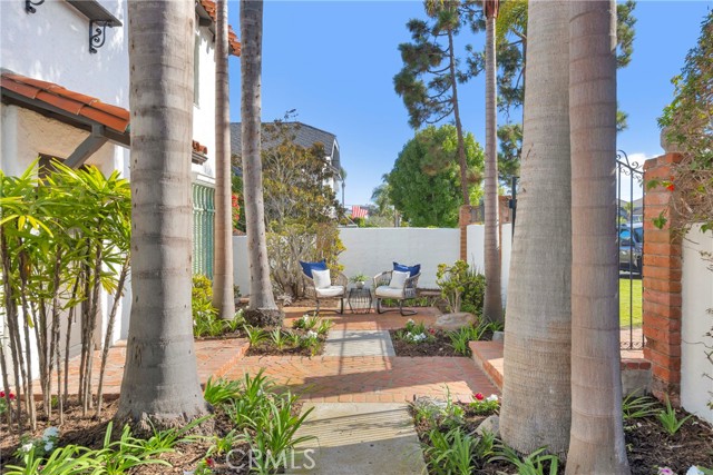 33792 Blue Lantern Street, Dana Point CA: https://media.crmls.org/medias/61c83e06-92ec-4fe2-ac73-aeabe04491c3.jpg