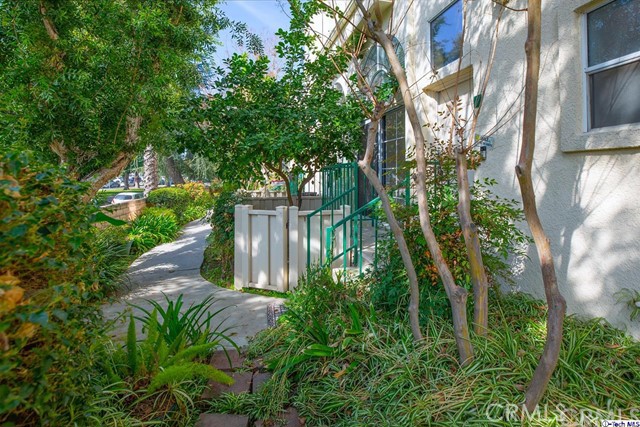 2 Bed Home for Sale in Sherman Oaks, California