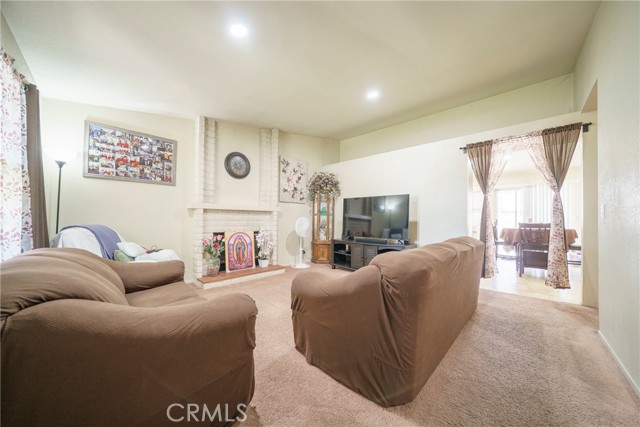 Detail Gallery Image 9 of 42 For 25584 Dracaea Ave, Moreno Valley,  CA 92553 - 3 Beds | 2 Baths