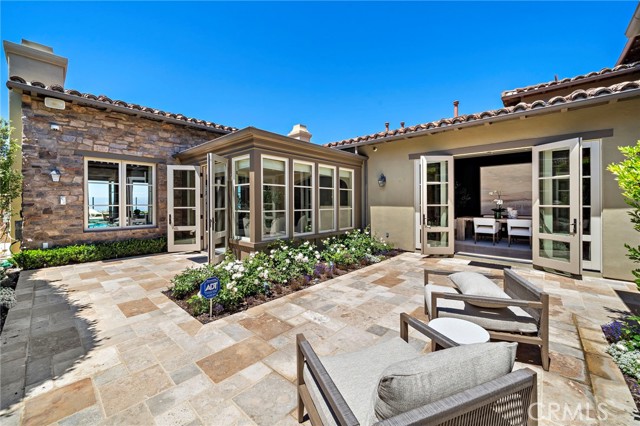 39 Sarteano Dr., Newport Coast CA: https://media.crmls.org/medias/61c9516c-f2b8-461f-8909-804a1b8f21da.jpg