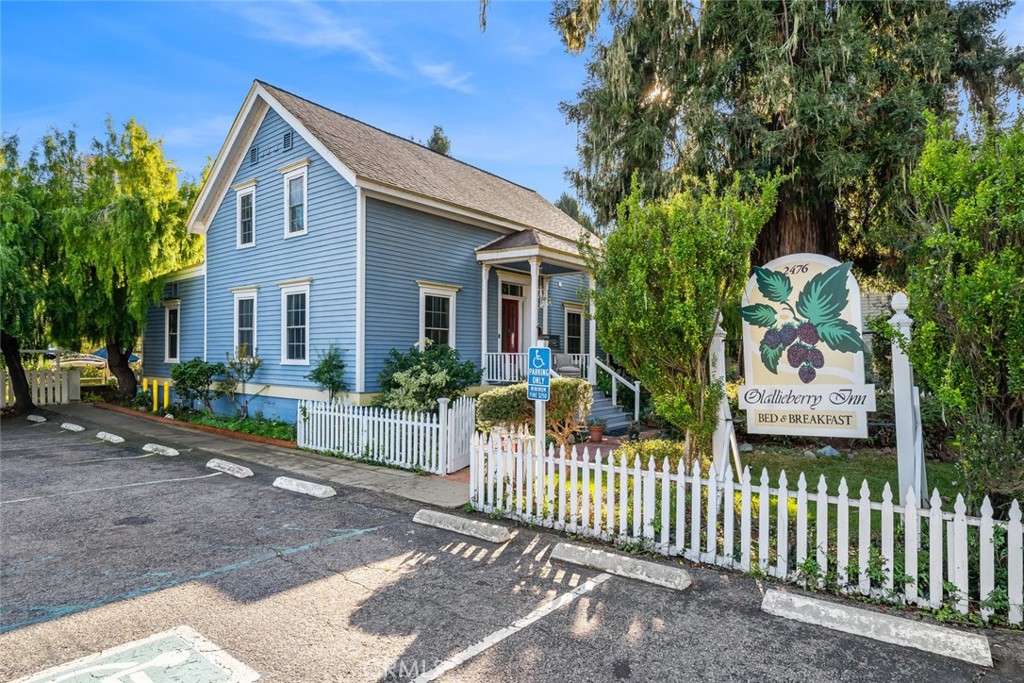 2476 Main Street
